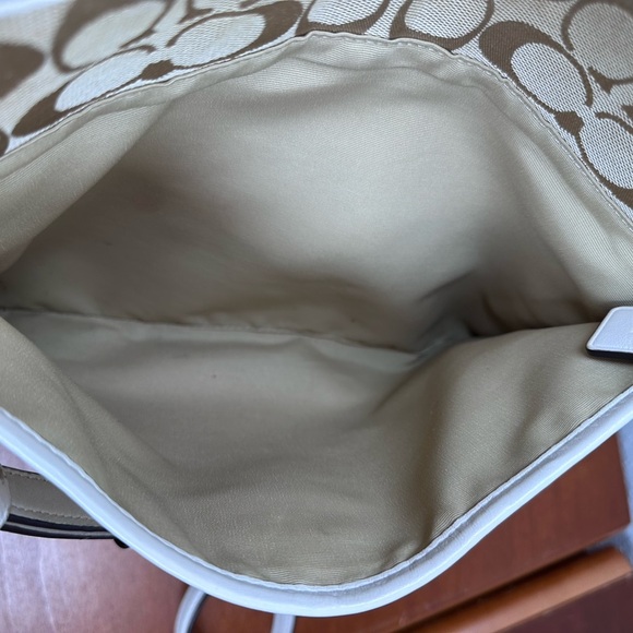 Coach Tan Signature Crossbody Bag - Picture 2 of 13